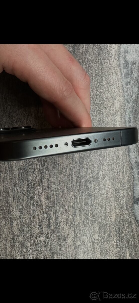 iPhone 15pro 512GB Černý Titan - 5