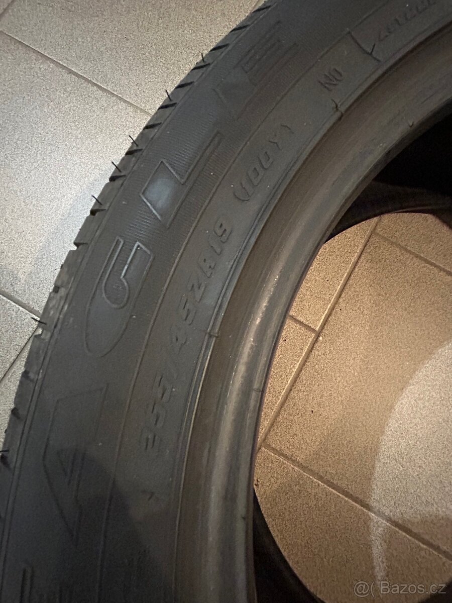 Good Year Eagle F1 255/45 Z R19 - 5