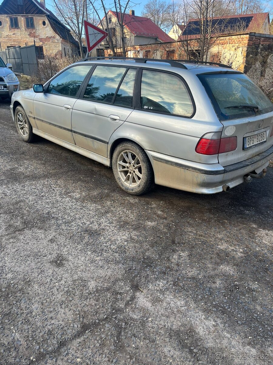 BMW E39 525i - 5