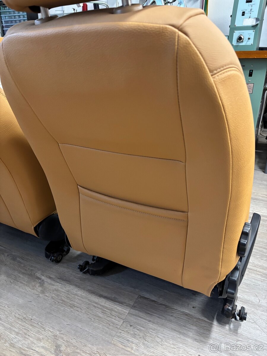 Škoda Octavia 1, Laurin a Klement - 5