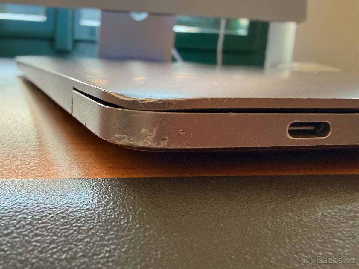 MacBook Pro 15" 2017 - 5