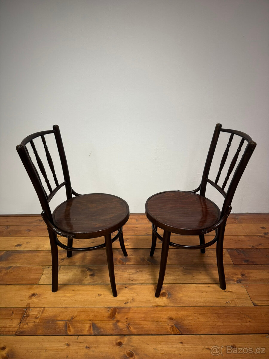 Vyhledávaná klasika - židle TON / Thonet __ 2 kusy - 5