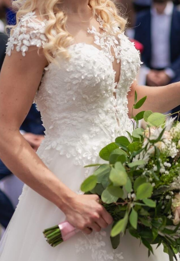 Luxusní svatební šaty (původní cen 34tis) vel. 34 - TOP stav - 5