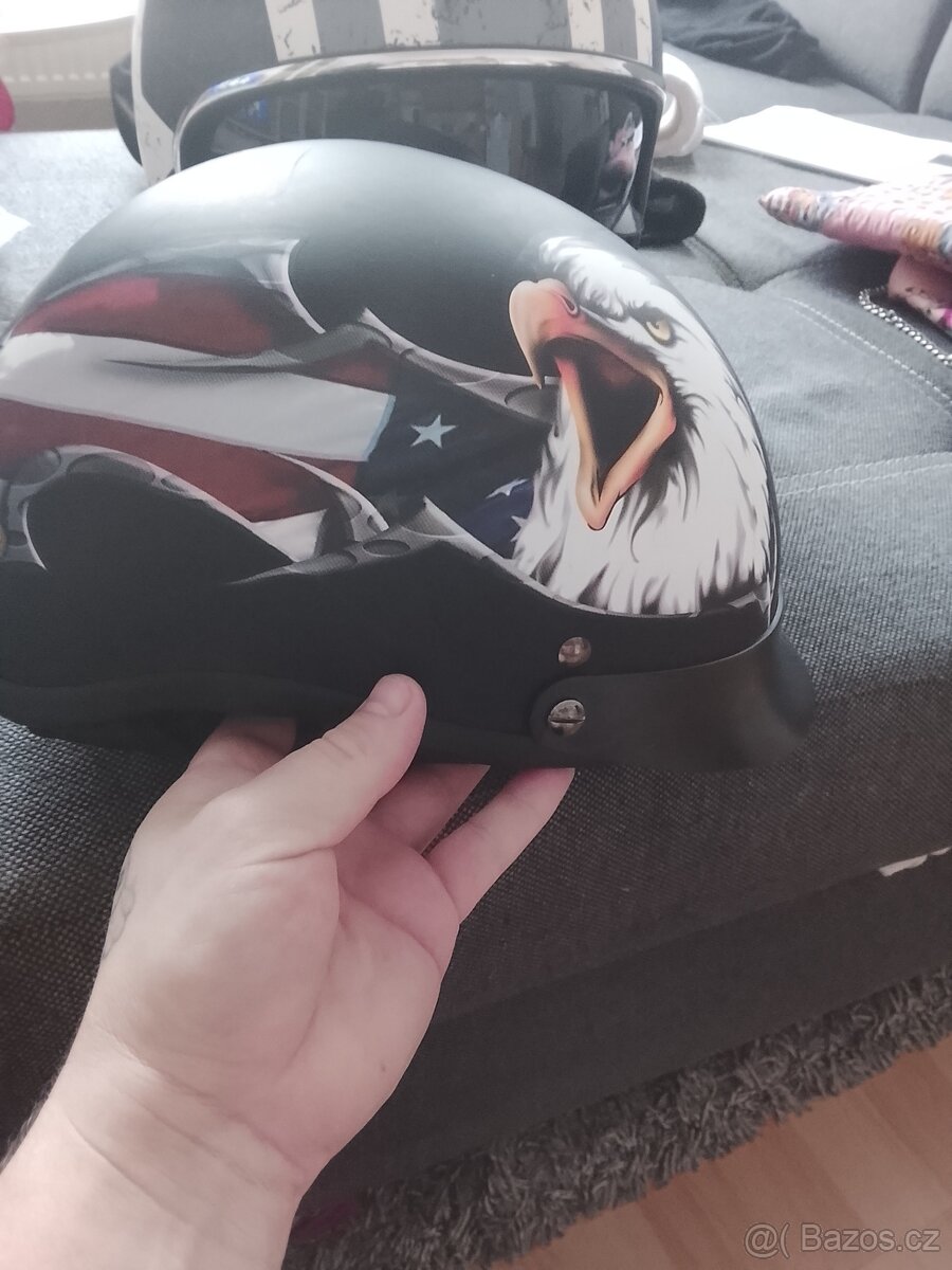 Prodám dvě úplně nové helmy a rukavice - 5