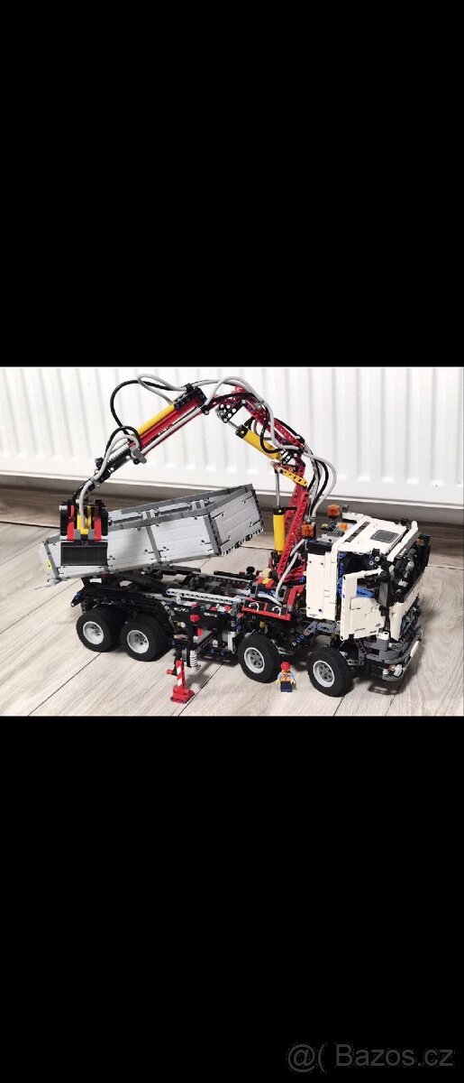Lego TECHNIC Mercedes-Benz Arocs 3245 - 5