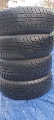 Prodám 4x zimní 185/60R15 - 5