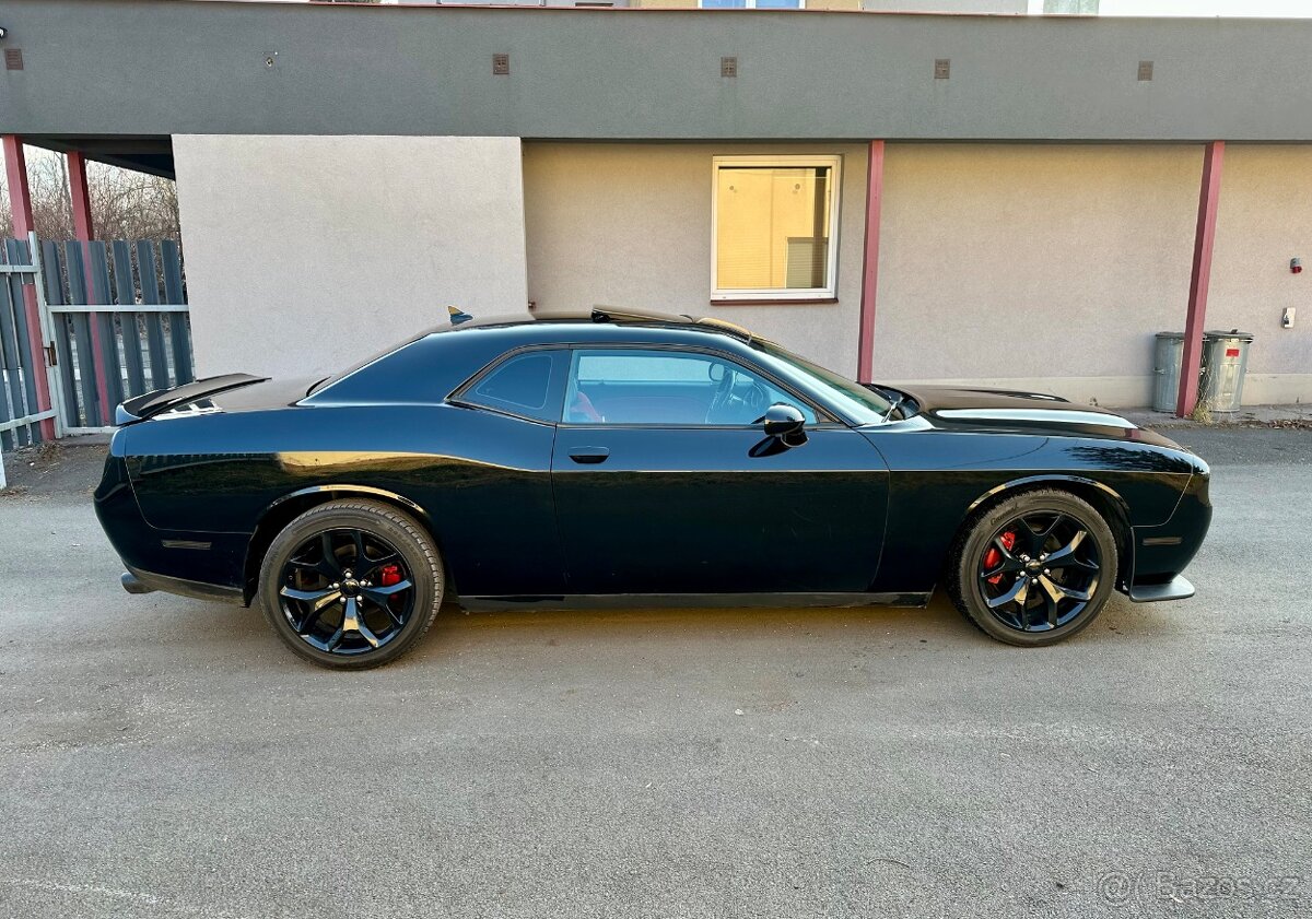 Dodge Challenger 5.7 Hemi RT Plus 2016 - 5