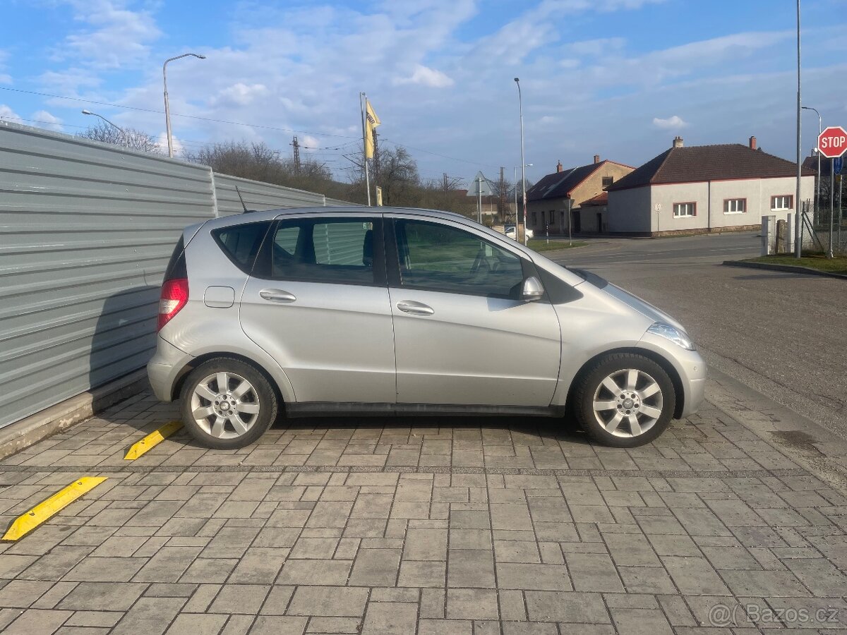 Mercedes A - 5