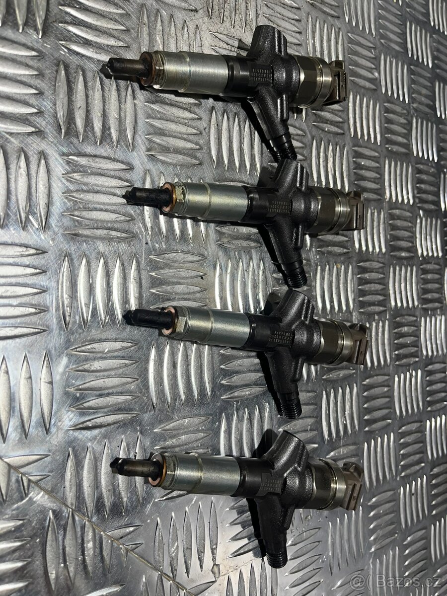 // Vstřikovače Subaru Legacy 2.0D 110kw // - 5