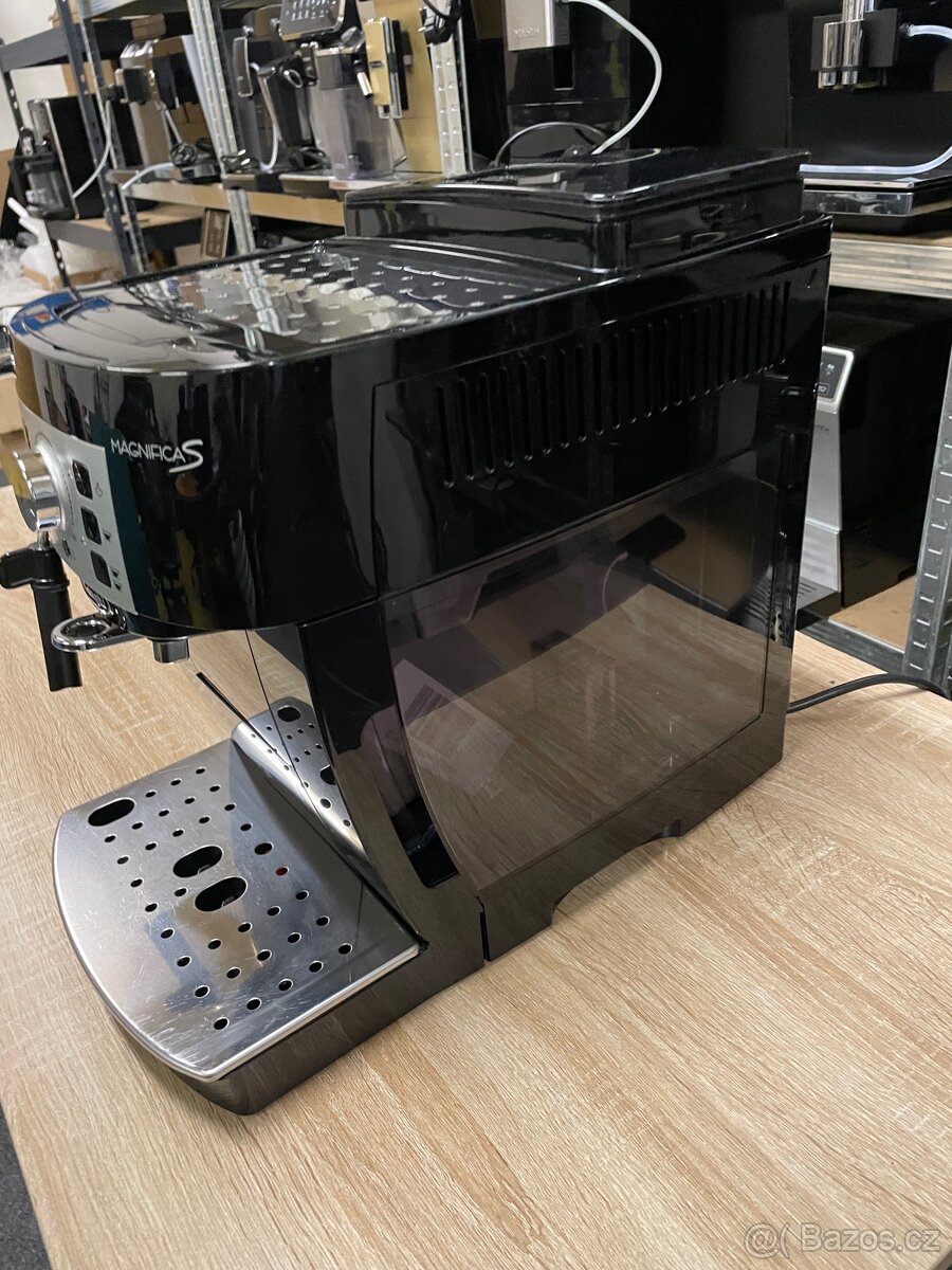 Kávovar De’Longhi Magnifica S - 5