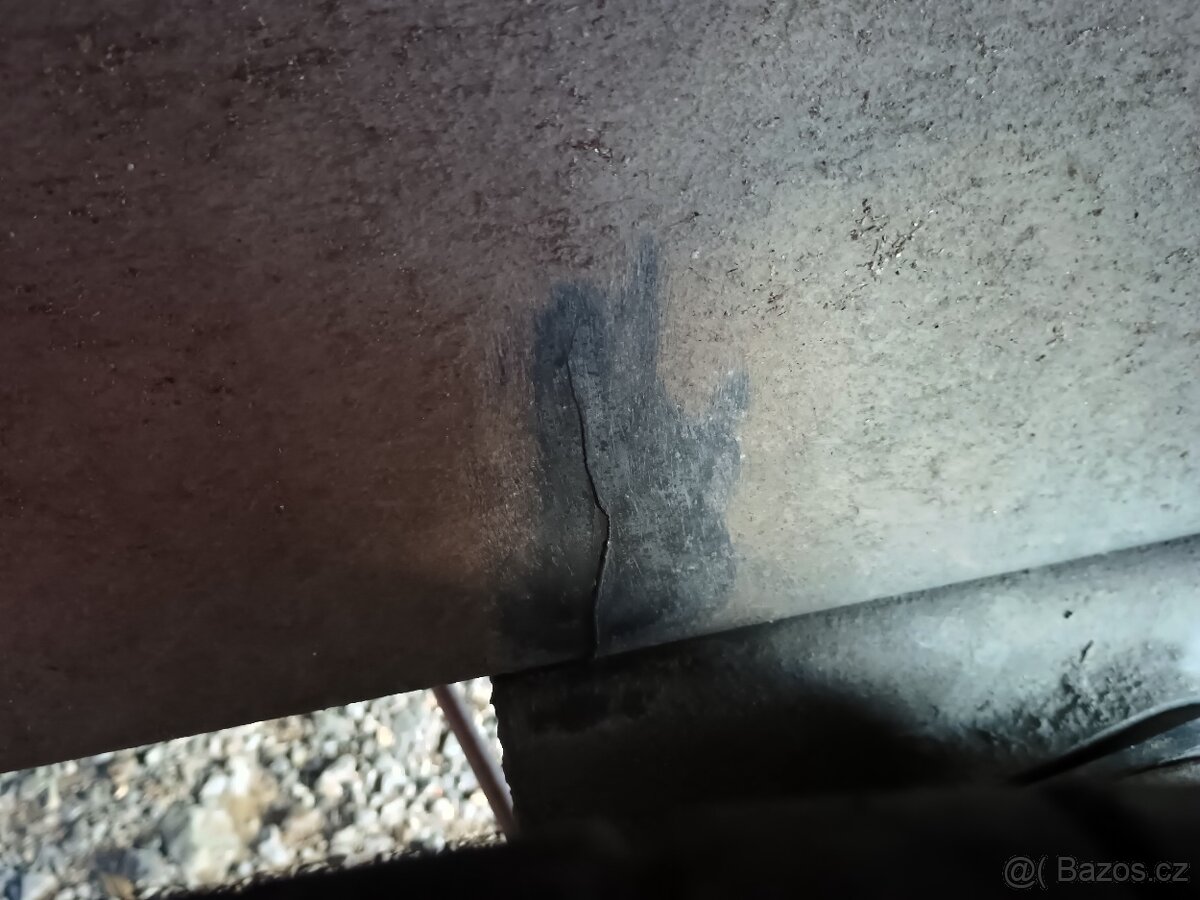 Plato 3.5t 6m x 2.2m - poškození - 5