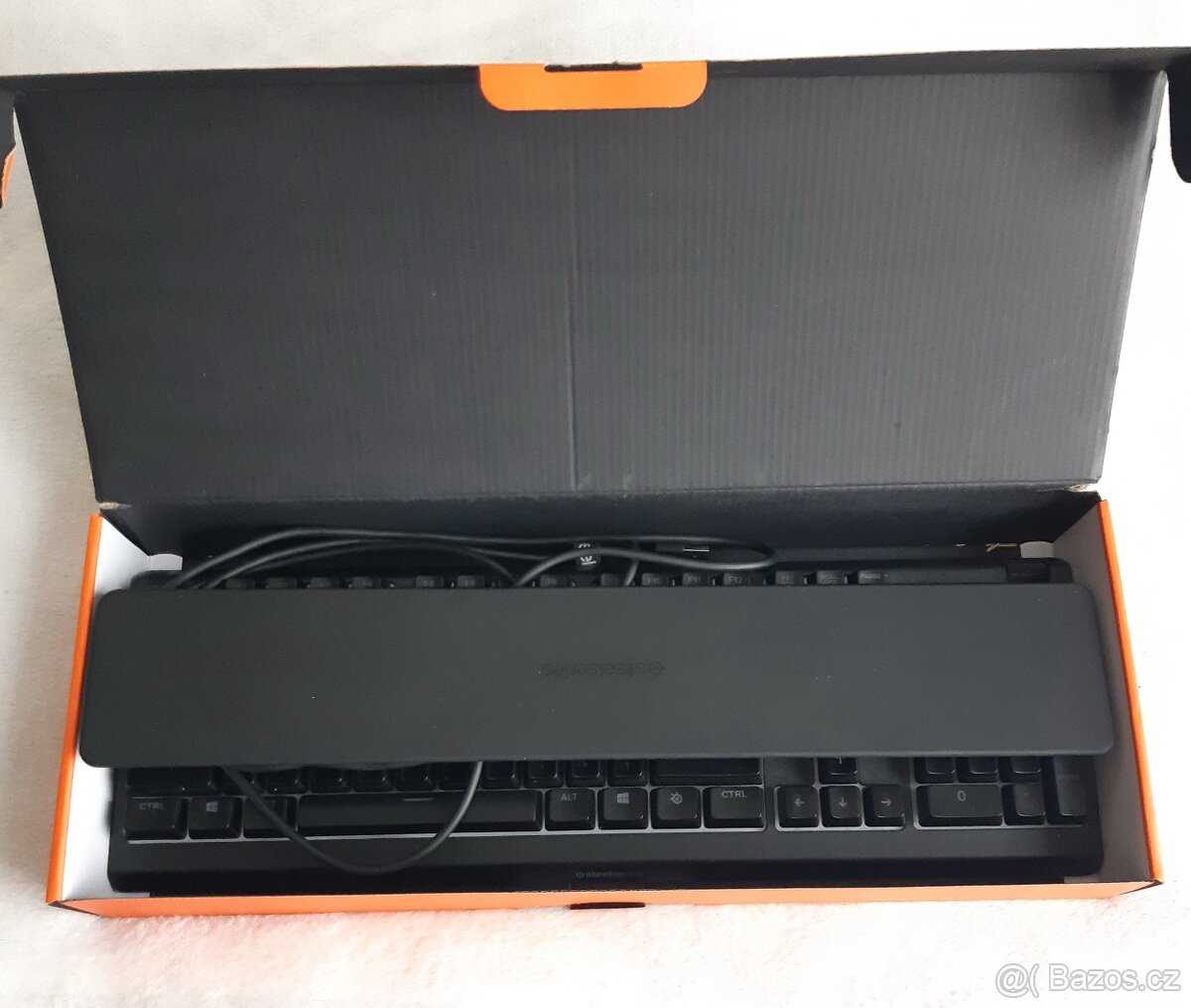 herní RGB klávesnice SteelSeries Apex 3 EN /NOVÁ/ - 5