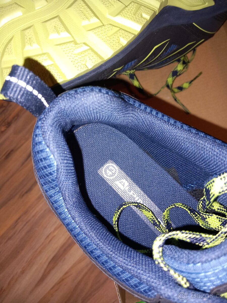 PÁNSKÁ SPORTOVNÍ OBUV - NOVÁ - 5