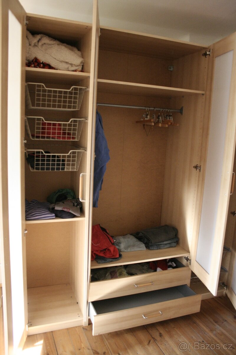 VELKÁ ŠATNÍKOVÁ SKŘÍŇ - 5