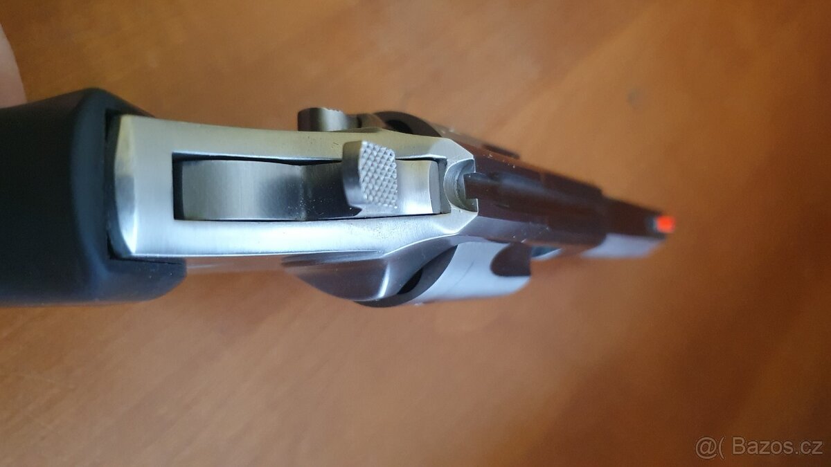 RUGER SP101 .38 speciál s pouzdrem - 5