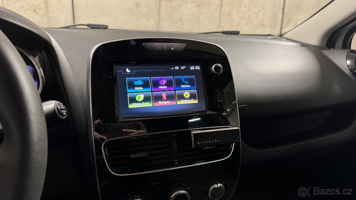 Renault Clio - 2018, benzín, manuál - skvělý stav - 5