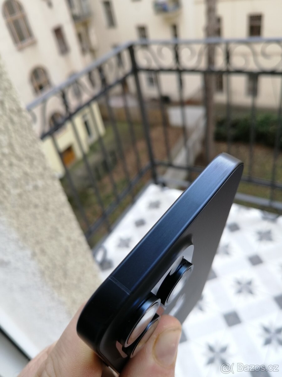 ÚPLNĚ NOVÝ - iPhone 15 pro max modrý - 5