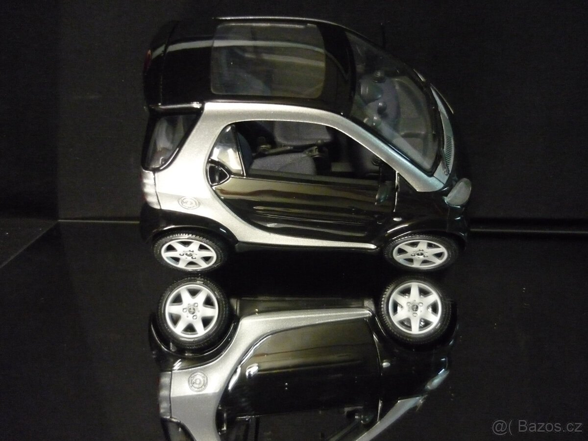 Smart Coupe Maisto 1/18 - 5