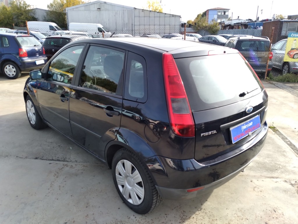FORD FIESTA 1.3 8V AMBIENTE ČR,2.MAJITEL,AC - 5