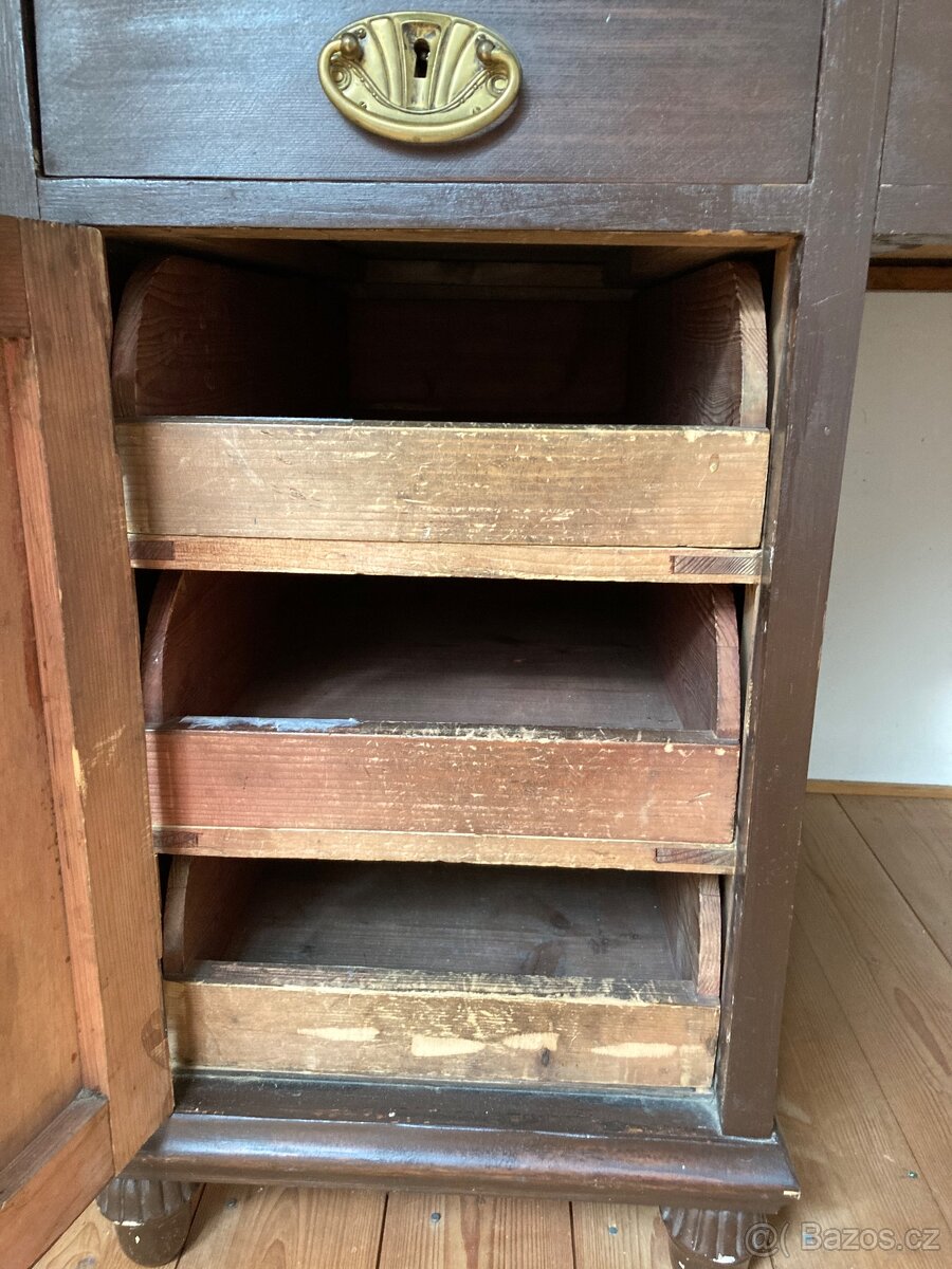 Starý psací stůl - 5
