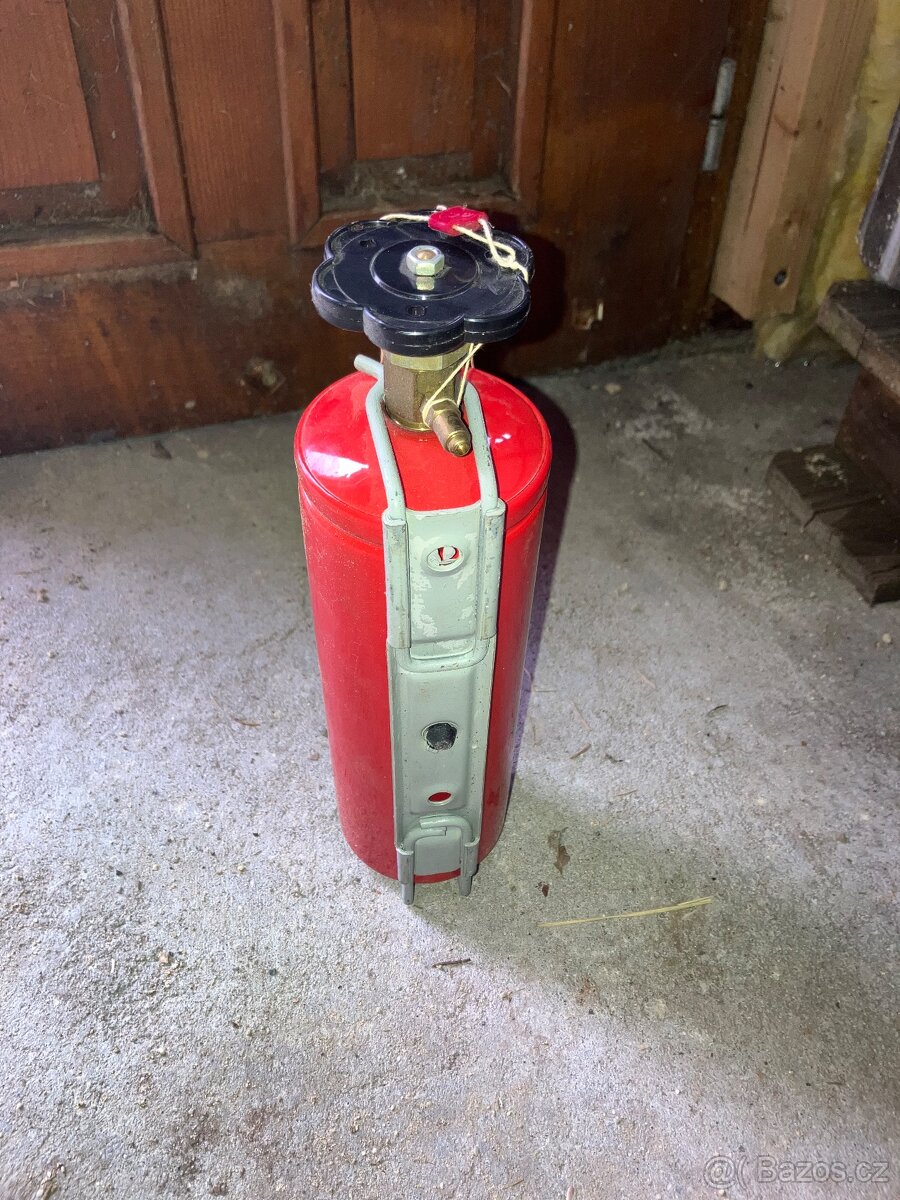 Nahradni dily-mala volha 24 - 5