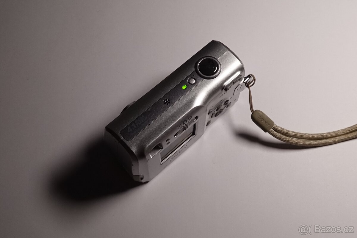 Sony DSC-S40 - 5