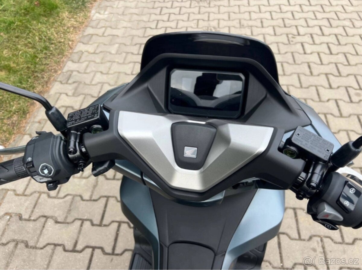 Prodat HONDA PCX 125 DX 2025 - 5
