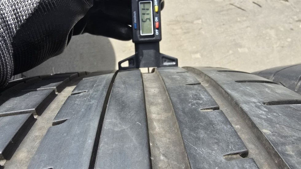 Letní pneu 275/35/19 Good Year Run Flat - 5