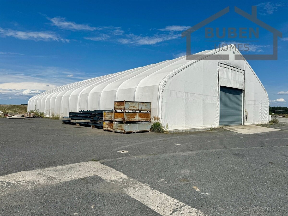 Plachtová, skladovací hala (894 m2) v obci Velký Rapotín u T - 5