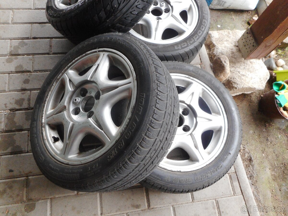 AL kola Chambord 15" s pneu - 5