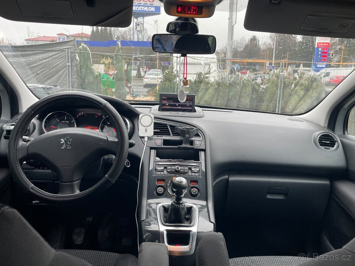 Peugeot 5008-7 míst - 5