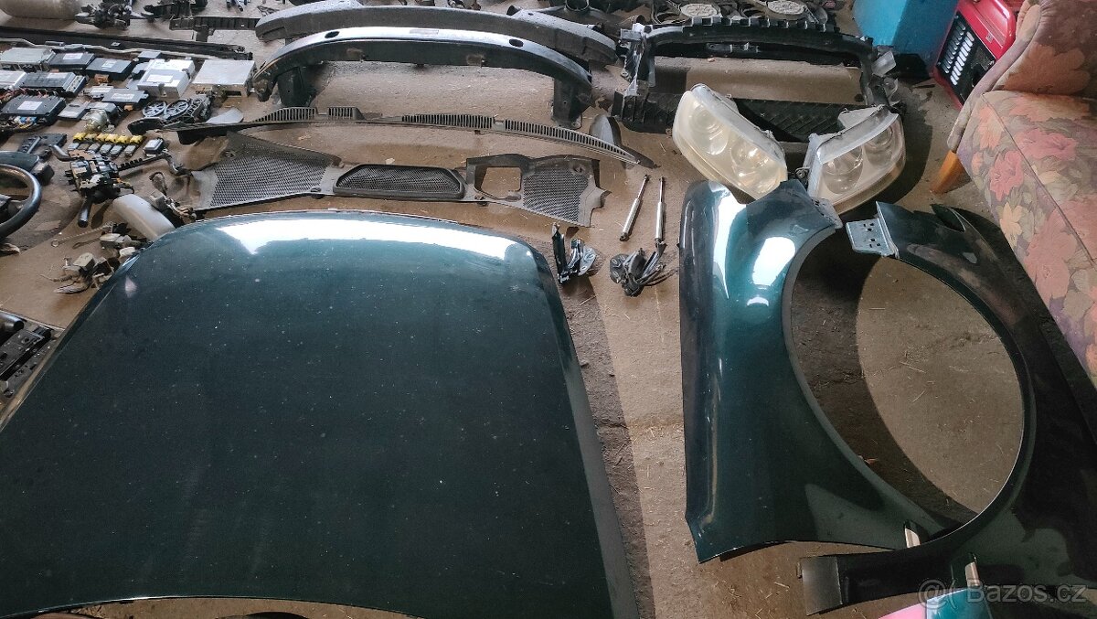 DÍLY- 2004 Phaeton 4,2 V8 330PS, barva LR6V - 5