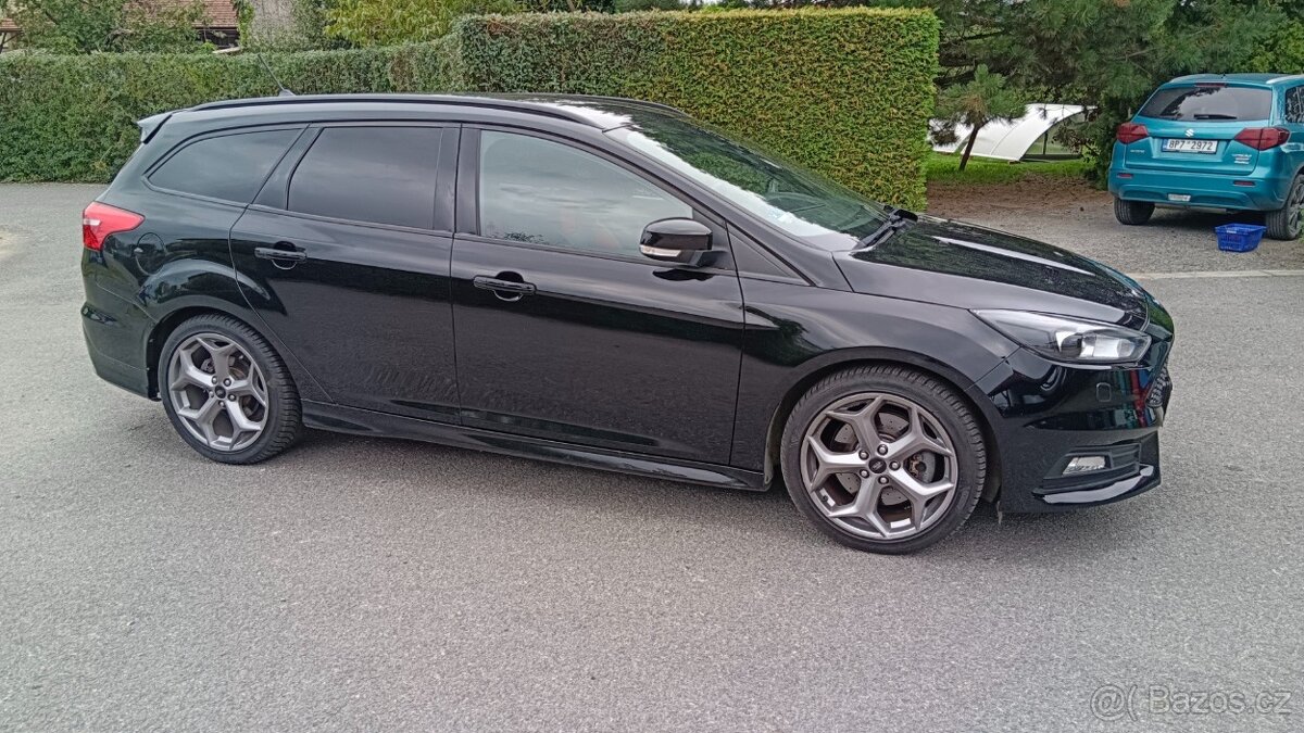 Ford Focus 2.0 I ST 184 KW - 5
