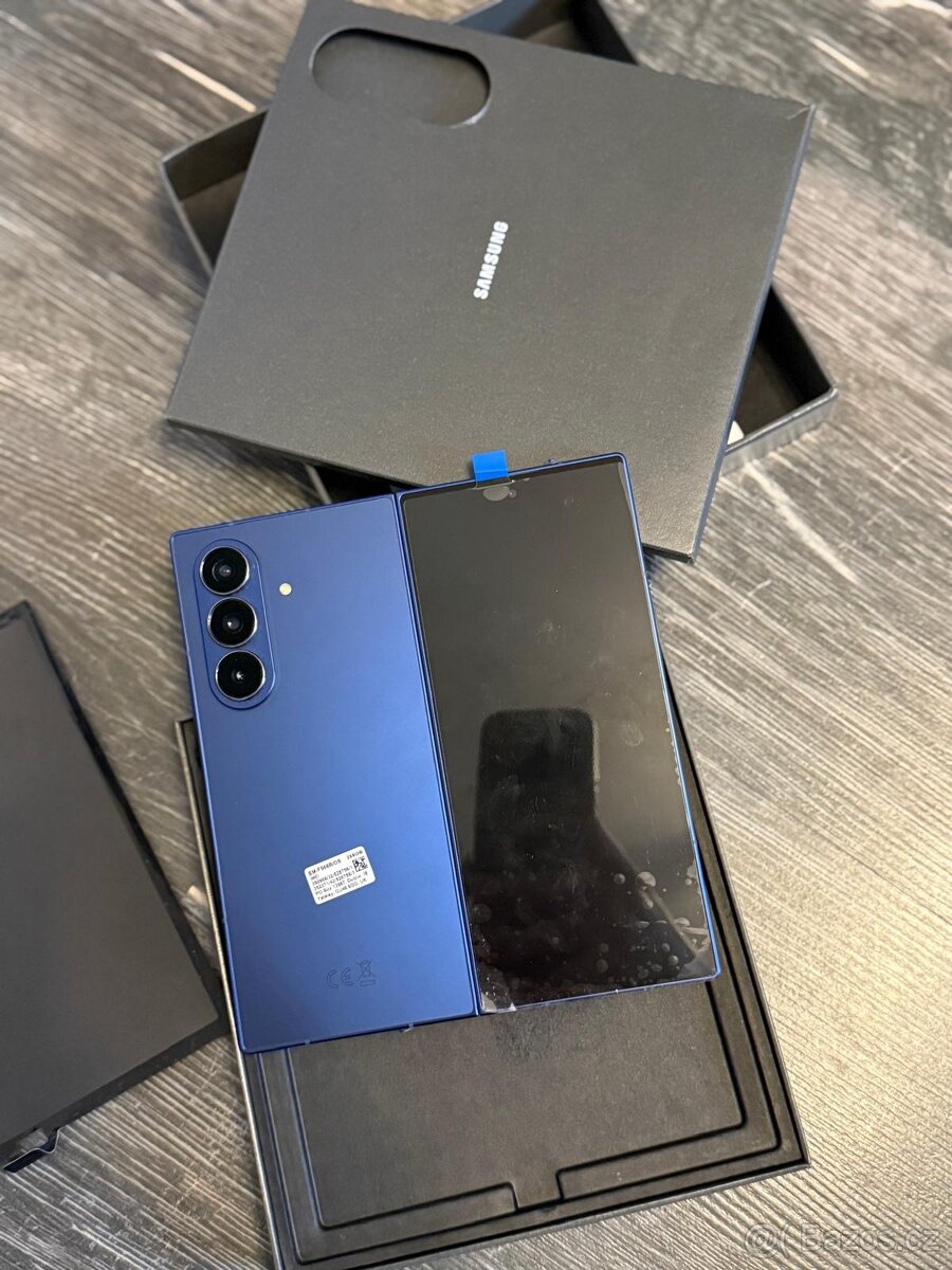 Samsung Z Fold 7 - 5