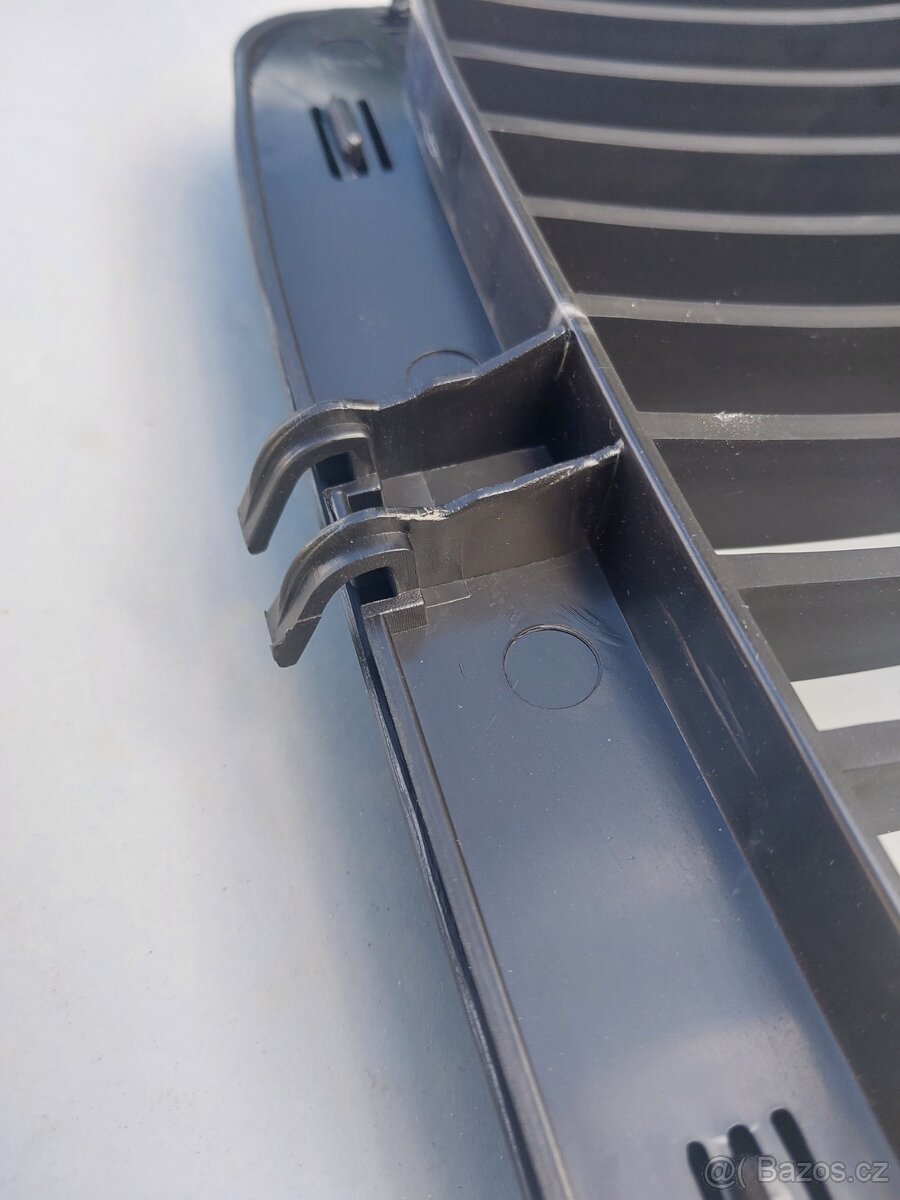 BMW e32 mřížky - 5