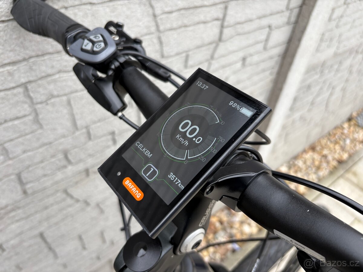 CRUSSIS ONE-Cross lady 9.7 - 5