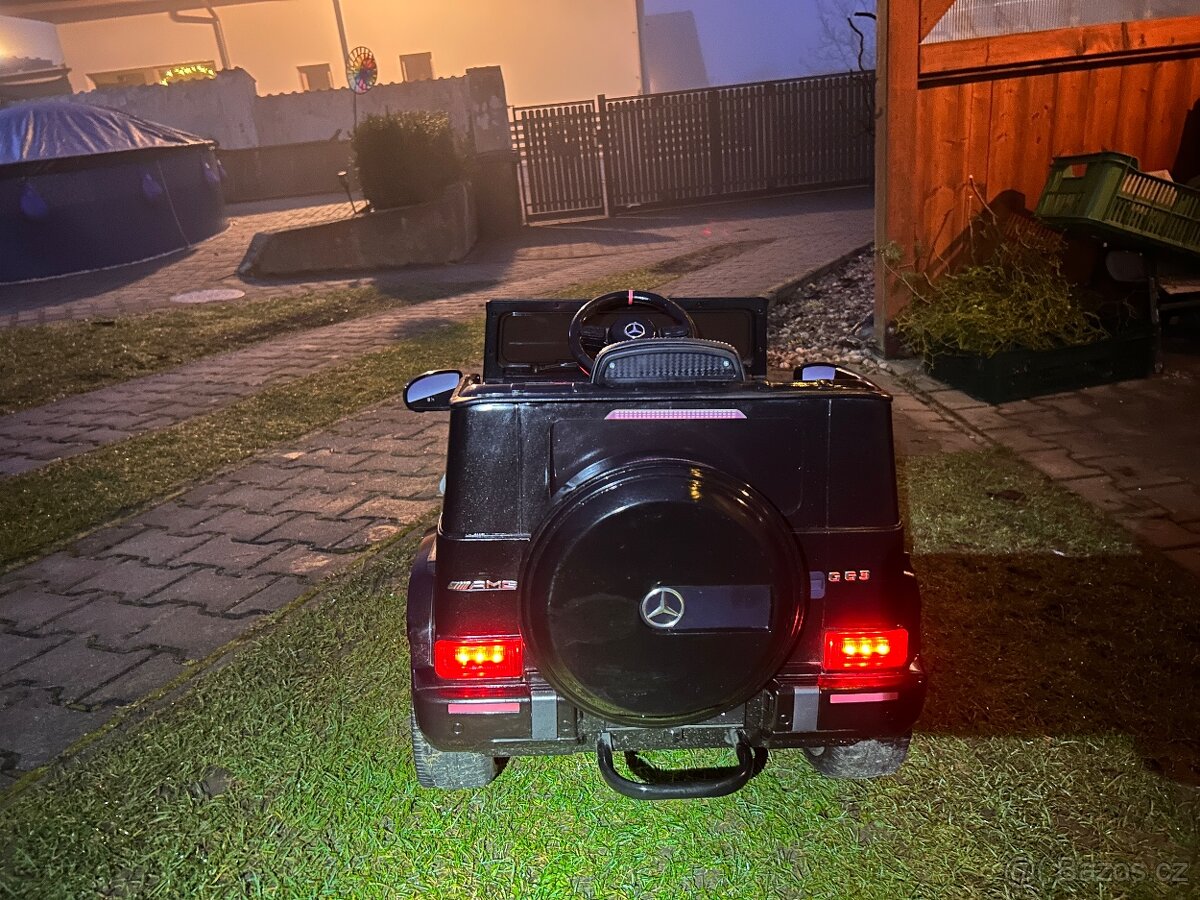 Dětské autíčko Mercedes G63 4x4 - 5