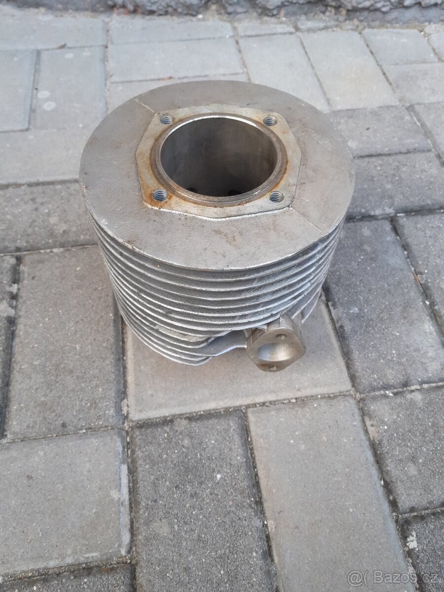 Válec motoru - 5