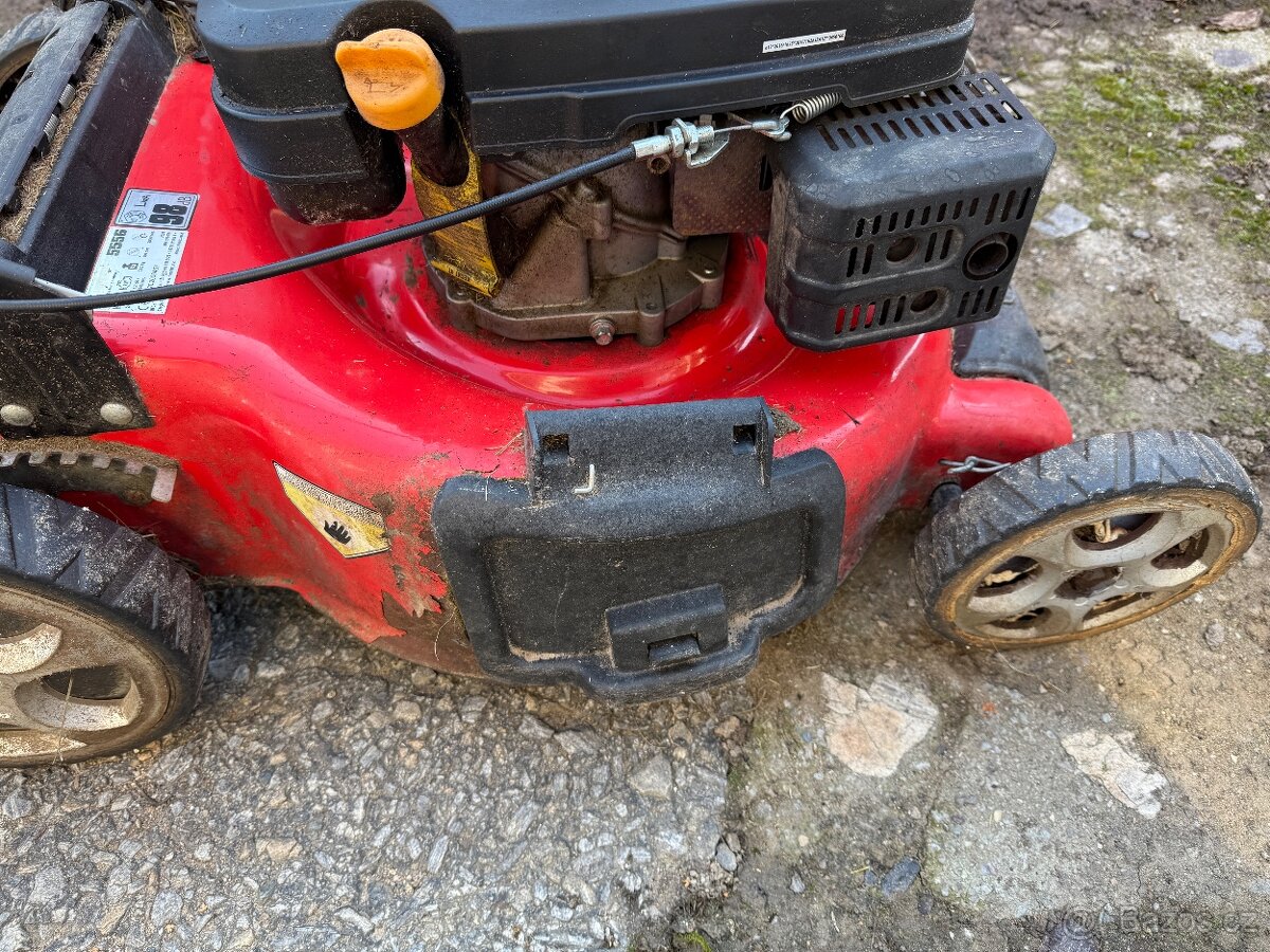 Sekačka Hecht s pojezdem - 5