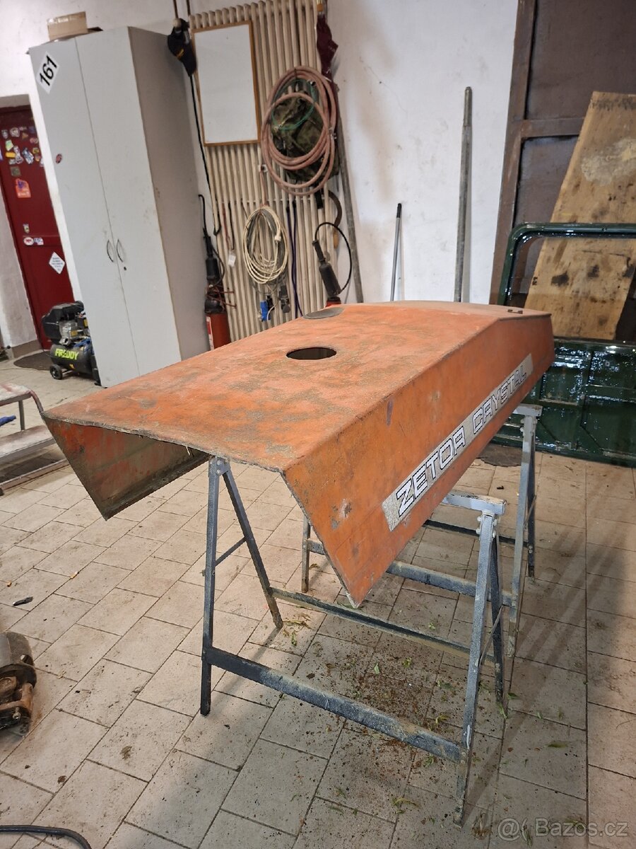 Kapotaž Zetor crystal - 5