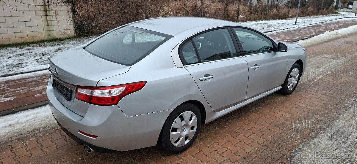 Renault Latitude - 5