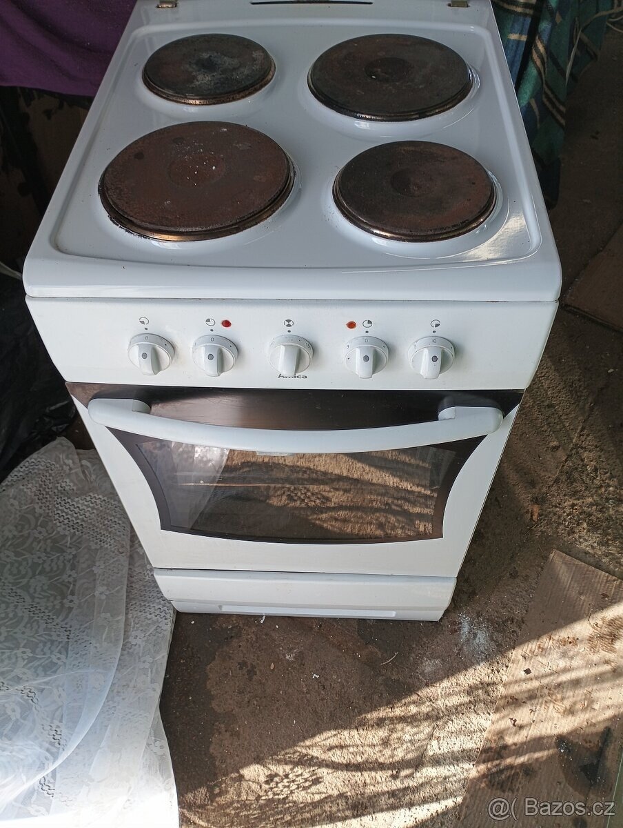 Sporák Amica - 5
