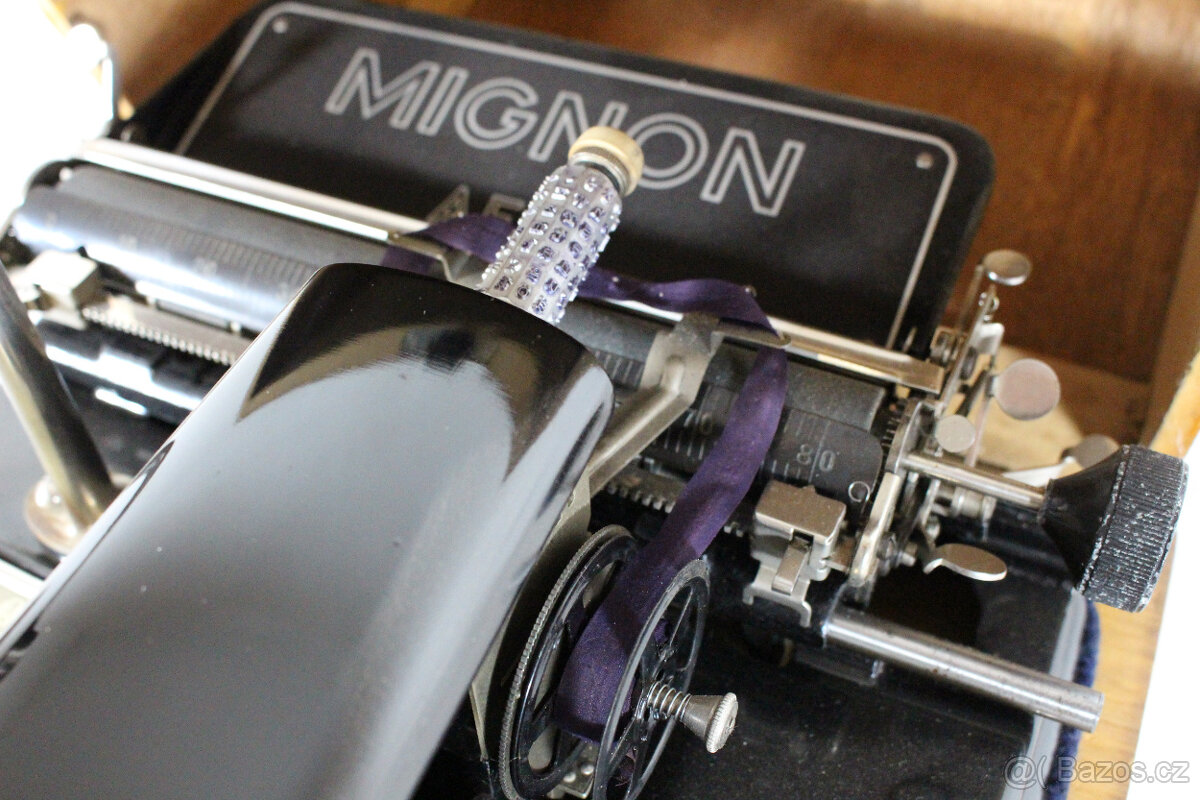 starožitný psací stroj AEG Mignon - 5