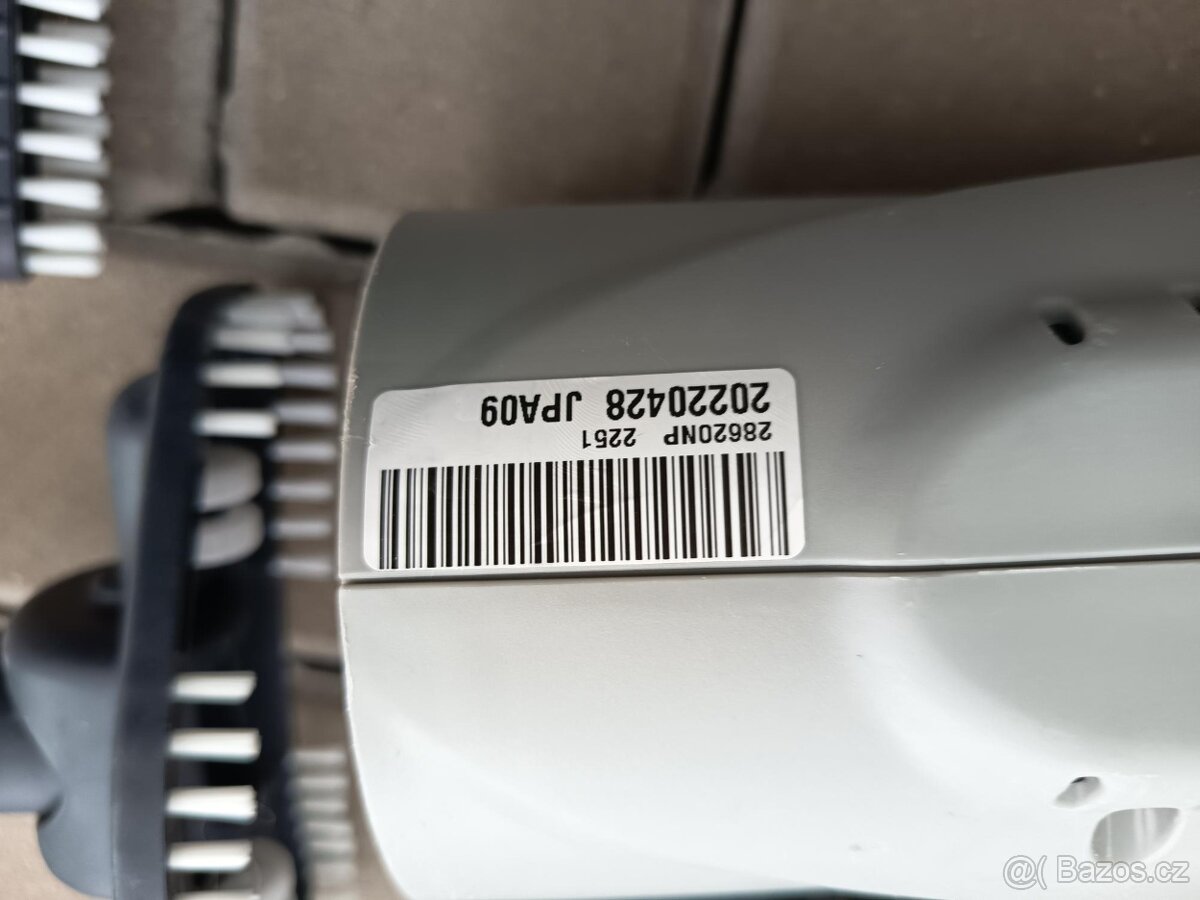 Ruční podvodní vysavač s teleskopickou tyčí - 5