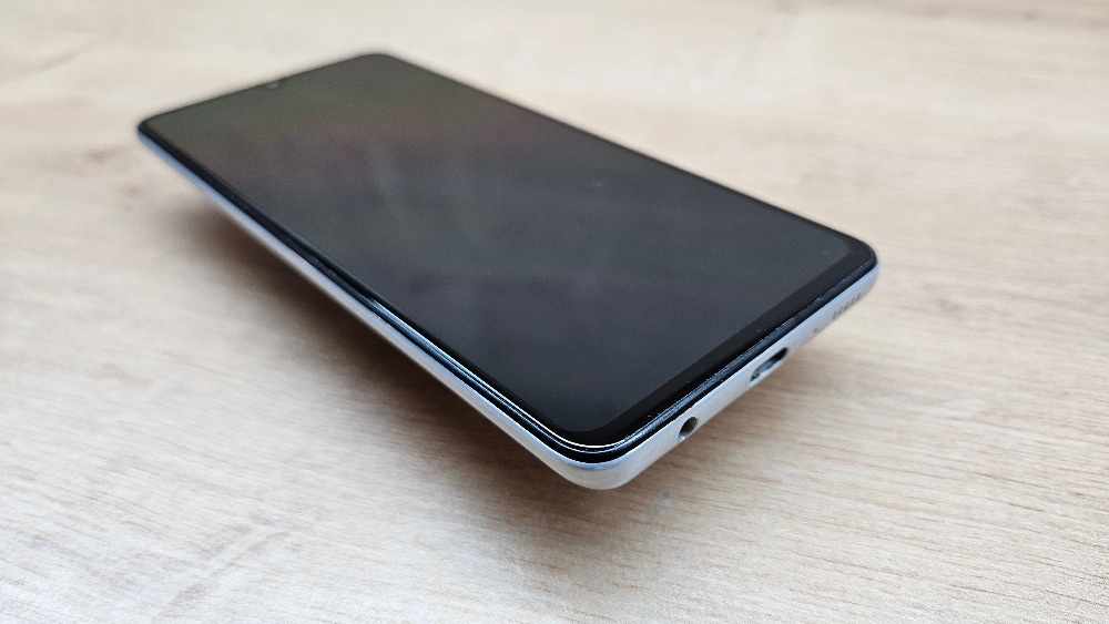 ✅Samsung Galaxy A41 64GB - bílý - 5