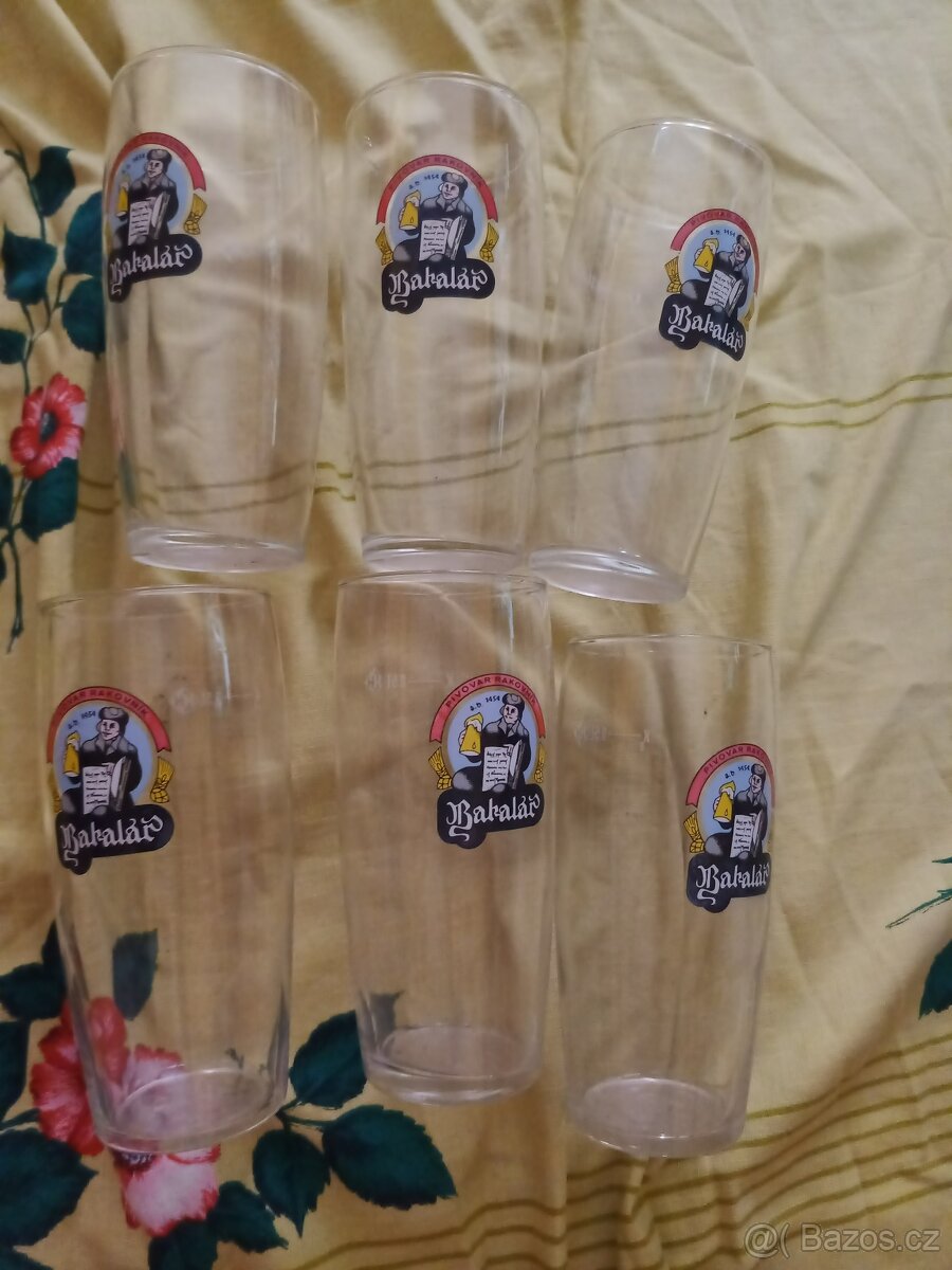 Prodám pivní skleničky Bakalář 0,5 l - 5