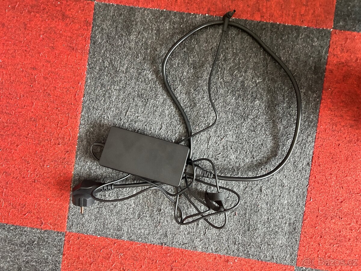 Prodám herní notebook MSI Thin 15 B12UCX. - 5