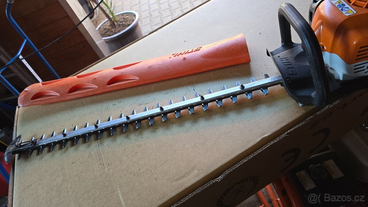 Plotostřih STIHL Hs82R - 5