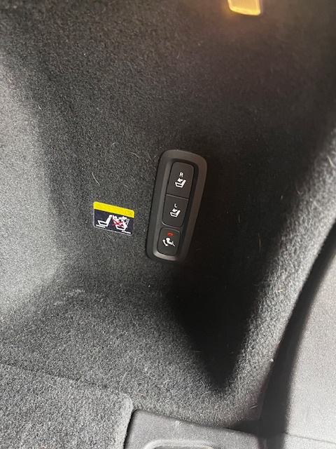 VOLVO V60 2,0 D4 140 kW, 4x4,CROSS COUNTRY, DPH - 5