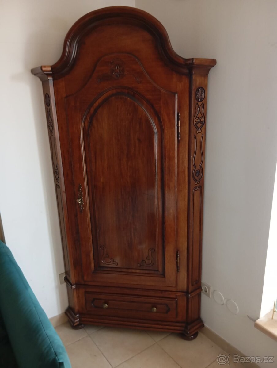 Starožitná rohová selská skříň Voglauer - 5